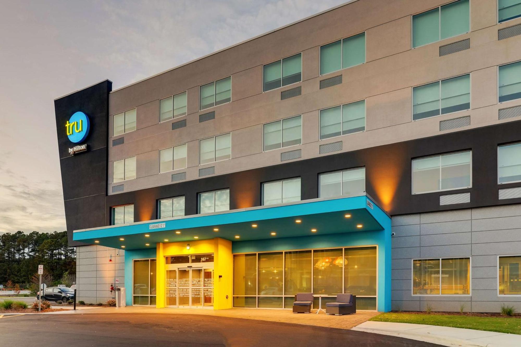 Tru By Hilton Smithfield I-95 Hotel Bagian luar foto