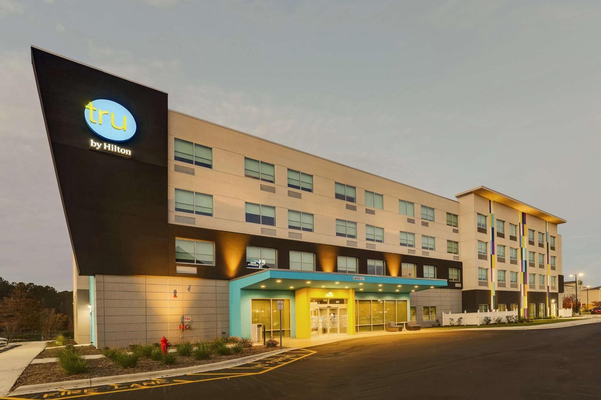 Tru By Hilton Smithfield I-95 Hotel Bagian luar foto