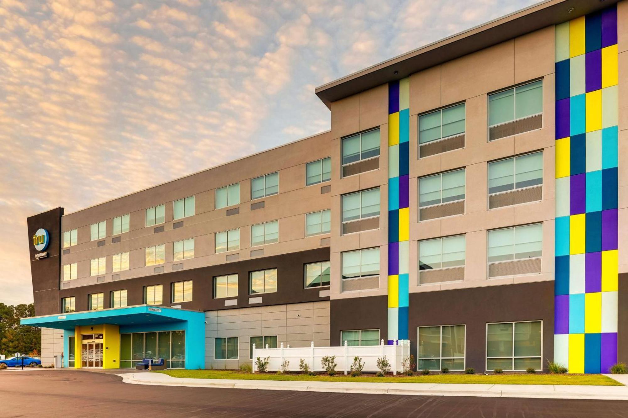 Tru By Hilton Smithfield I-95 Hotel Bagian luar foto
